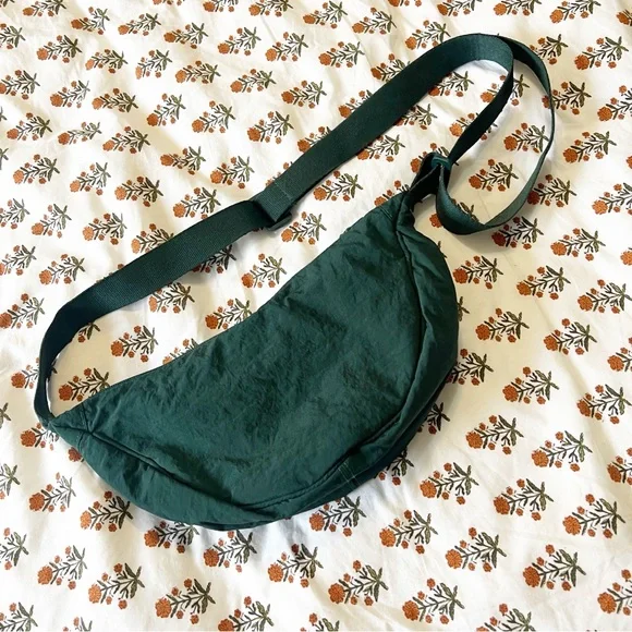 Amazon Nylon Dark Green Crossbody Bag - Picture 2 of 5